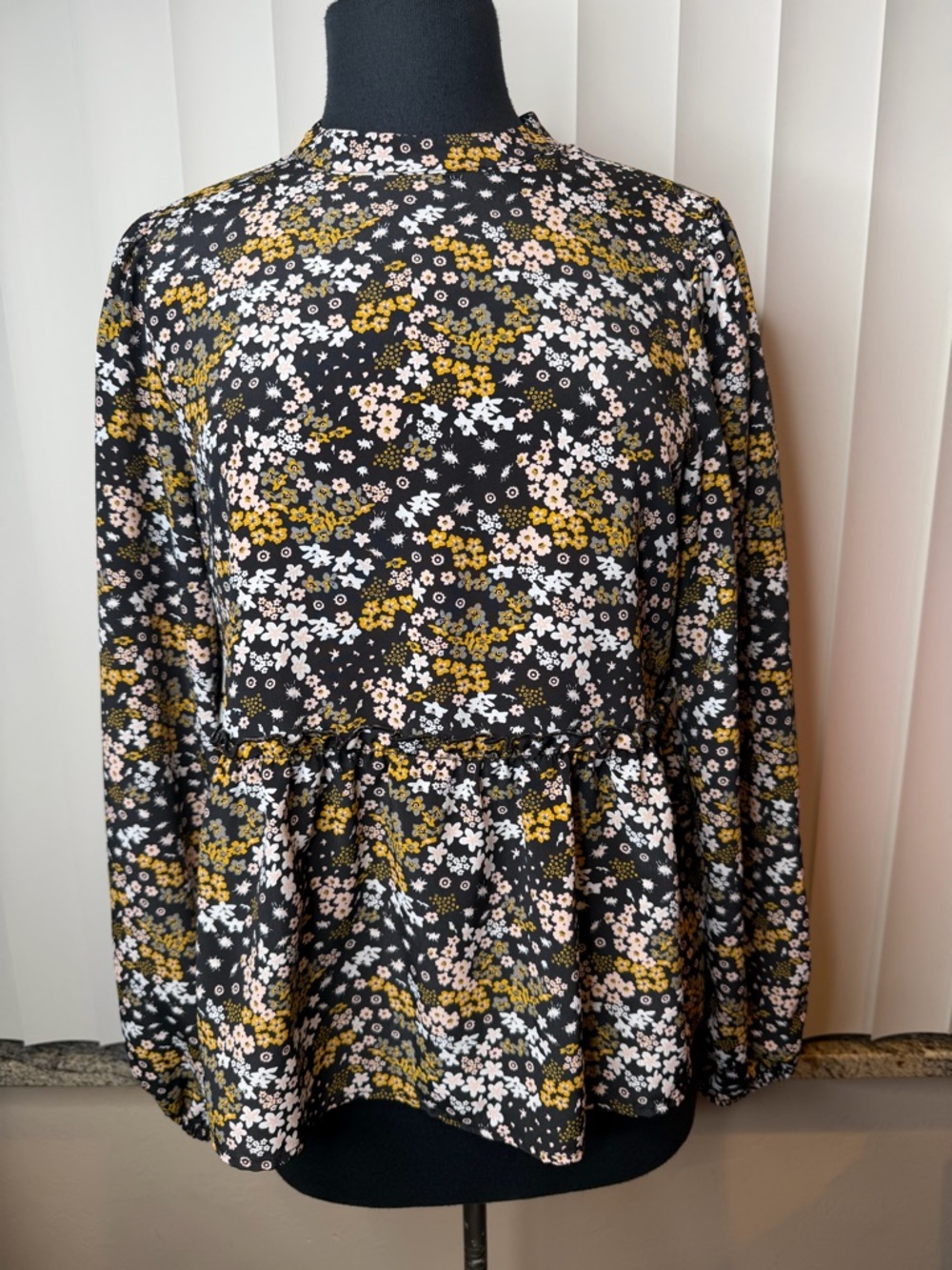Sanctuary Black Long Sleeve Floral Peplum Blouse Pink Mustard Flowers Size Small